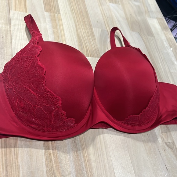 Torrid Curve Other - Torrid Curve bra red padded push-up women’s 44B adjustable straps‎